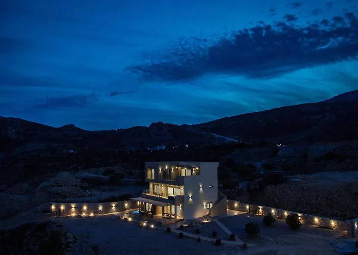 Aquamarine Luxury Suites