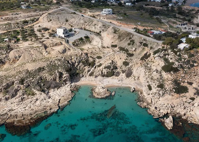 Aquamarine Luxury Suites